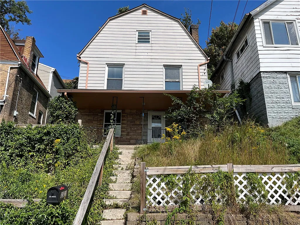 2323 Patterson Ave